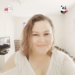 Meet your Posher, Claudia